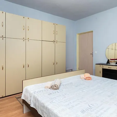 Sonja Apartment *