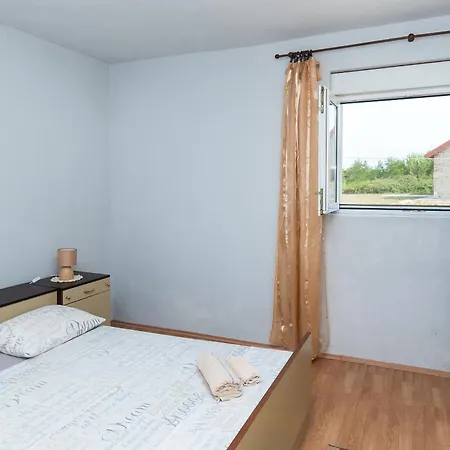 Apartament Sonja *